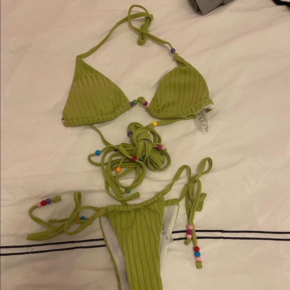 Shein bikini - Picture 2 of 3